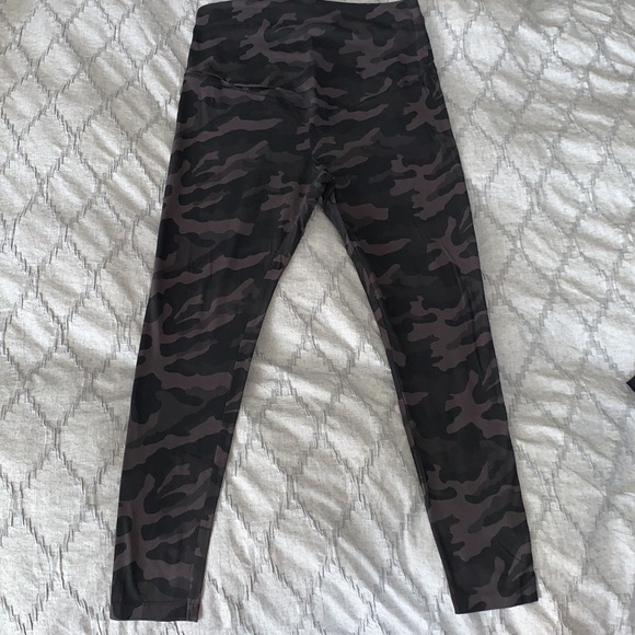 2 pairs of Maternity leggings - Picture 4 of 6
